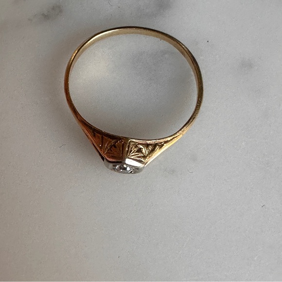 14k antique diamond ring size 3.5 - Picture 2 of 5